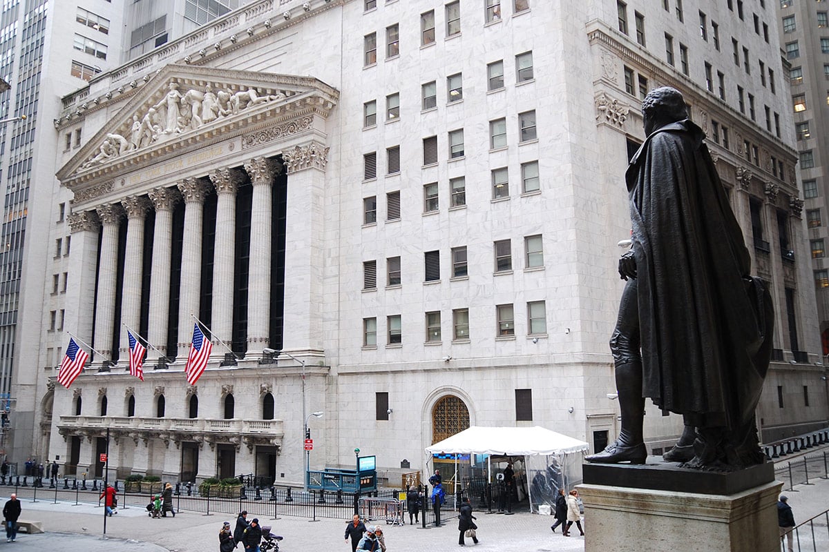 Big rebound in jobs: America adds 531,000 jobs to the economy in October p11